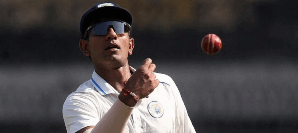 Jayant Yadav signs with Puducherry team